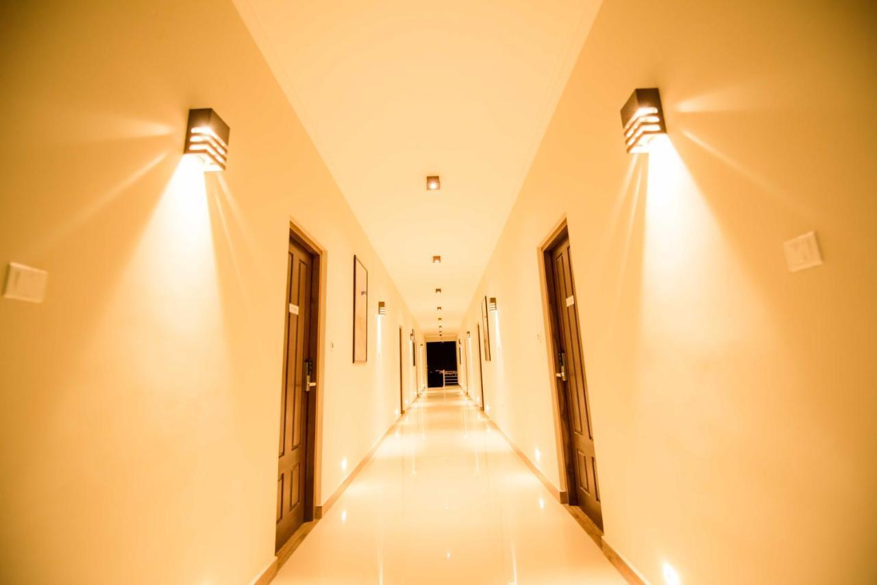 Hotel Mount Rich Rumassala Unawatuna Exterior foto
