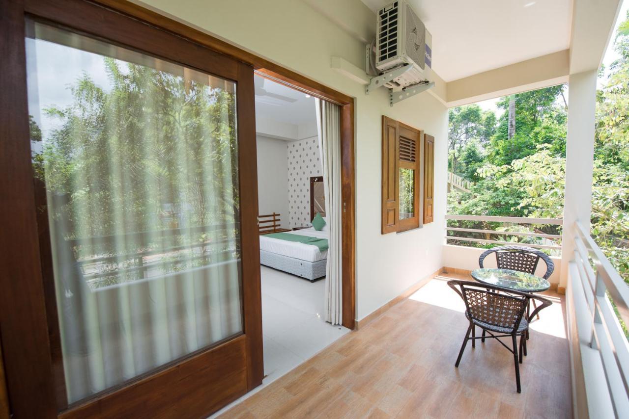 Hotel Mount Rich Rumassala Unawatuna Exterior foto